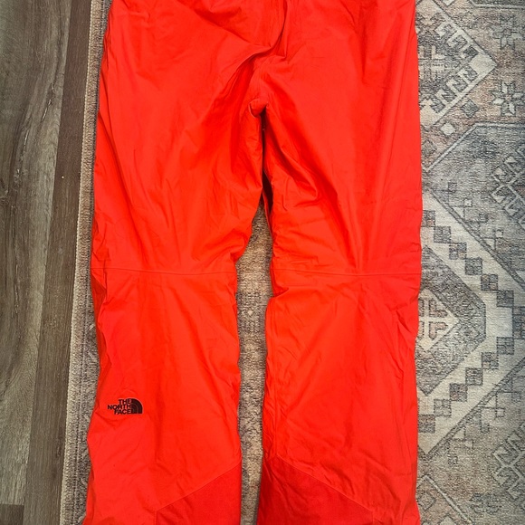 The North Face Freedom Insulated Snow Pants - Mens XL red and black